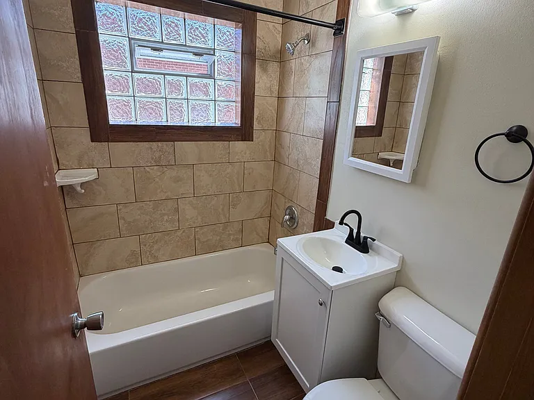 4944 W Forest Home Ave #4 — Photo 7