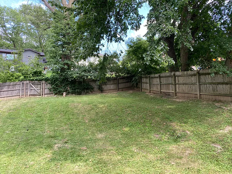 801 Terrace Ave — Photo 17