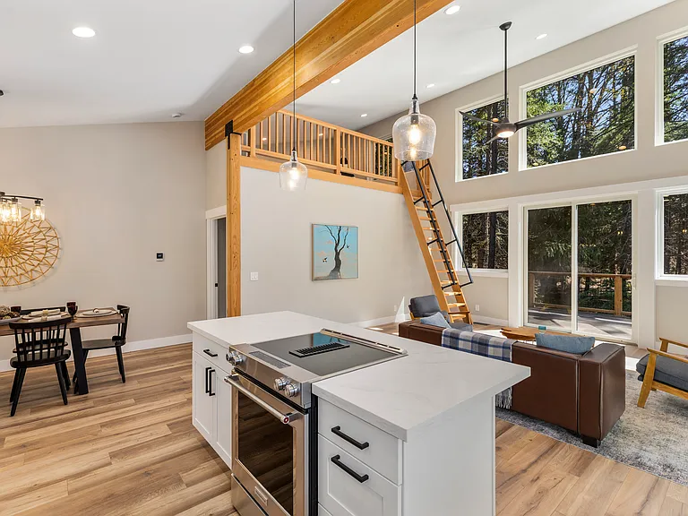 23 Byron Ln — Photo 5