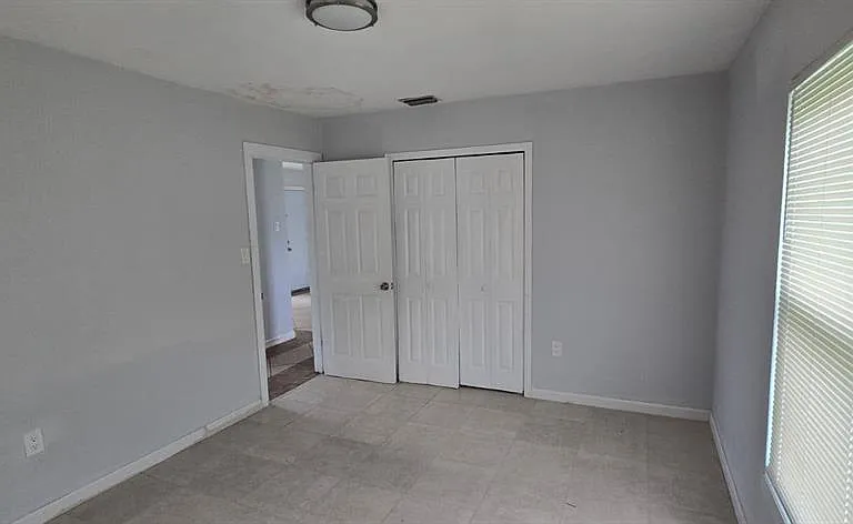 480 Sharon Cir — Photo 14