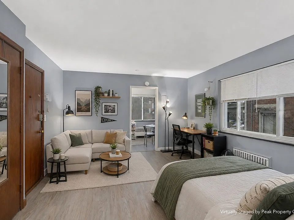 242 Senator Pl #1