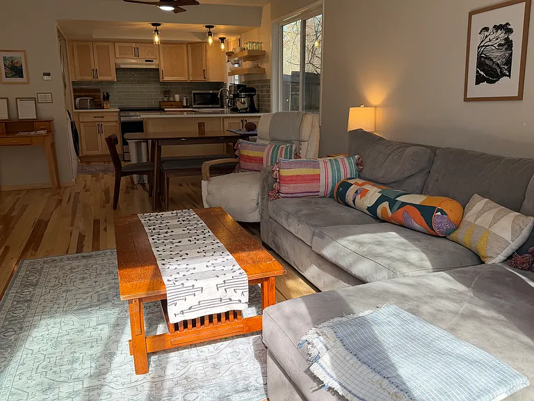 Bush Ave NW — Photo 12