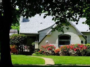 7531 SE Reed College Pl, Portland, OR