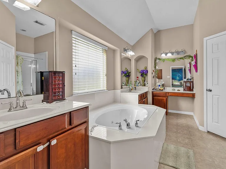 30015 Marion Meadow Ln — Photo 16