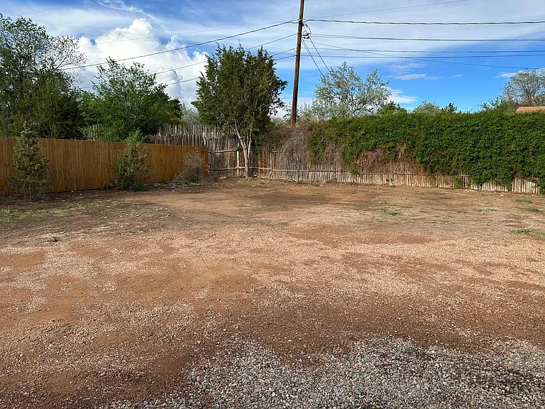 2476 Agua Fria St — Photo 15