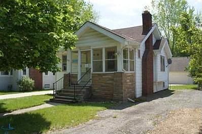 2nd image of 408 E Farnum Ave