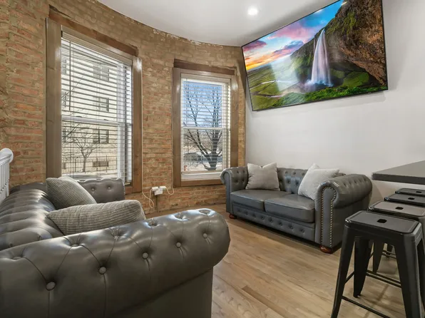 231 E 59th St #1, Chicago, IL 60637