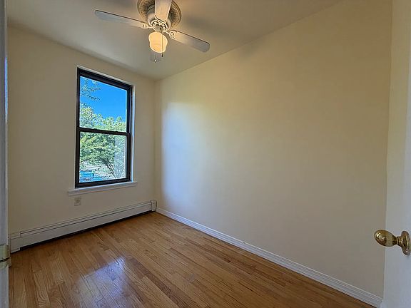 4th image of 353 Warren St #2