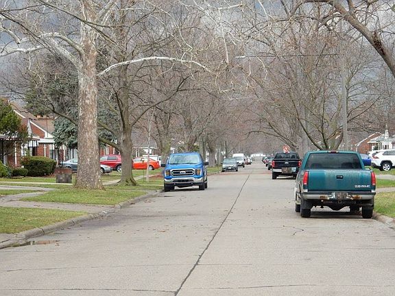 4th image of ?13249 Netherwood Ave