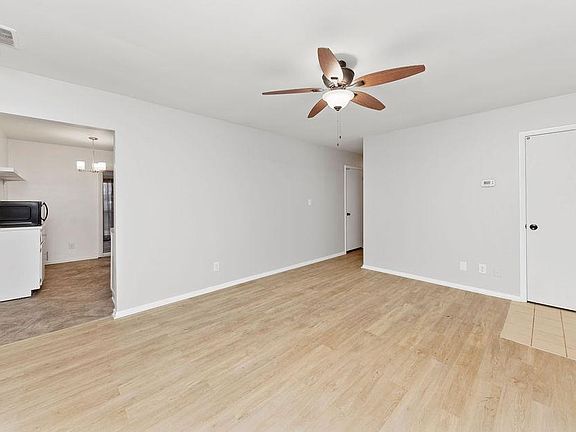 5th image of 11 Lawndale Ave