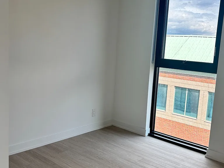 699 Sheppard Ave E #506 — Photo 10