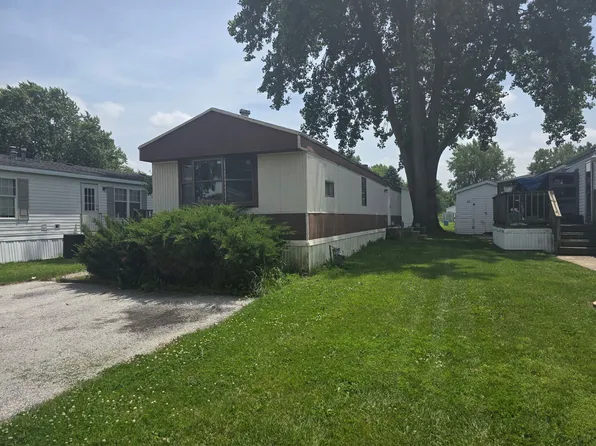 190 Carriage Ln #190, Chicago Heights, IL 60411
