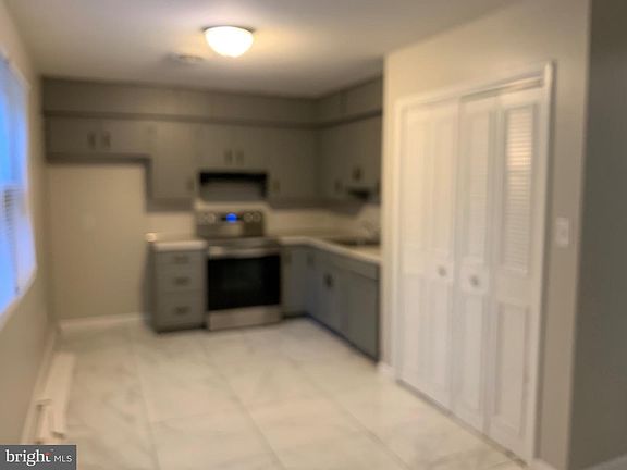 5th image of 203 E Penn Ave #205