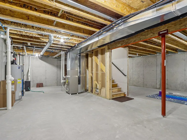 1835 Summerfield Way — Photo 40