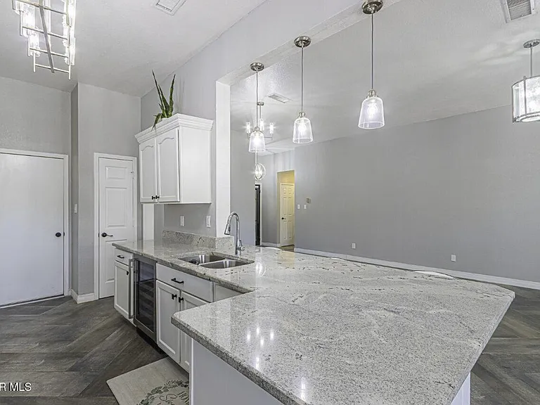 12082 El Greco Cir — Photo 4
