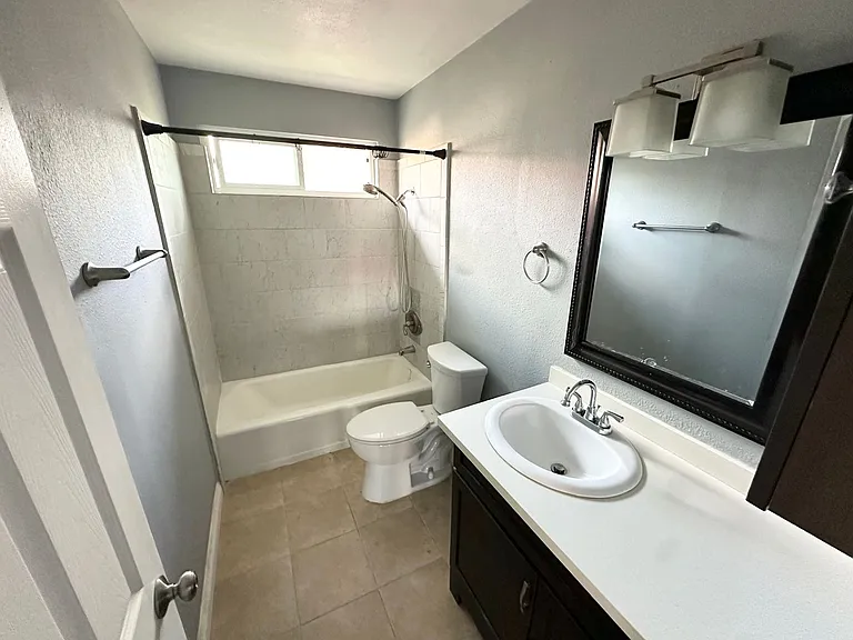 1000 W Macarthur Blvd #130 — Photo 6