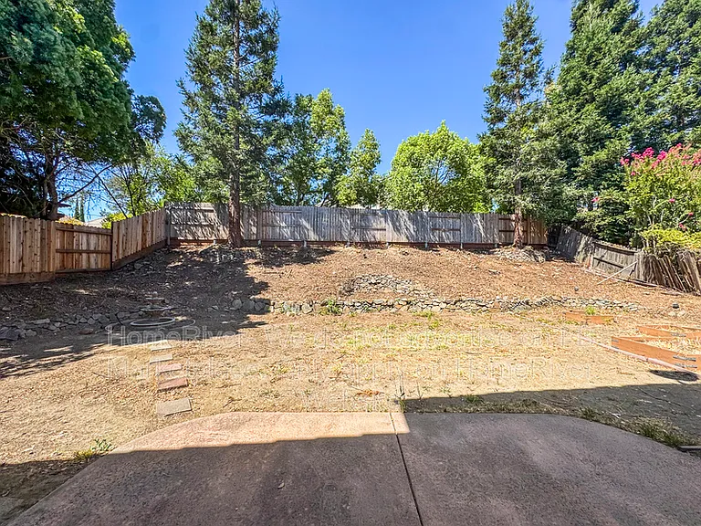 2128 Topham Ct — Photo 20