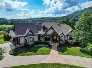 67 Meadow Ridge Dr, Hayesville, NC 28904
