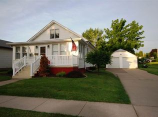 1009 2nd Ave SE, Dyersville, IA 52040