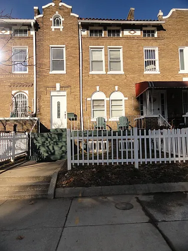 439 Quincy St NW #1 Photo 1