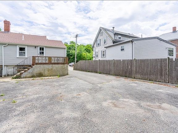4th image of 35 Water St #1