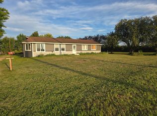 1011 90th Ave, Pipestone, MN 56164