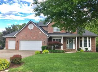 2 Laurel Point, Huntington, WV 25705
