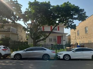 7555 N Rogers Ave, Chicago, IL 60626