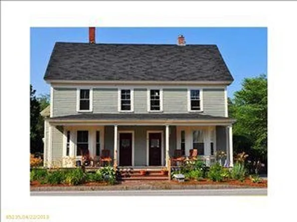 15 Fletcher St, Kennebunk, ME 04043