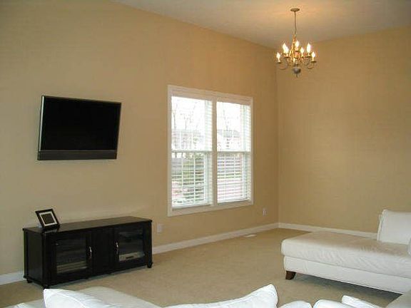 Dining Area adjacent