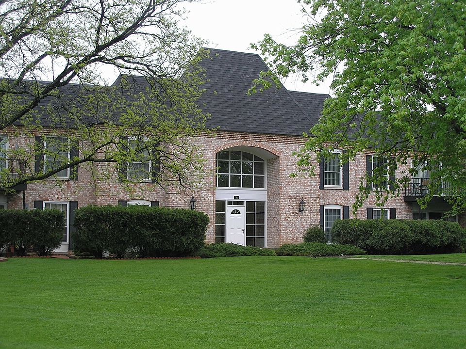 FRONT OF BUILDING