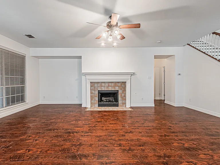 6801 Amesbury Ln — Photo 7