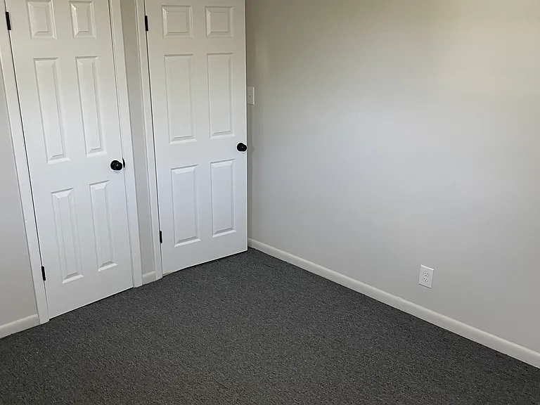 410 Lloyd St — Photo 6
