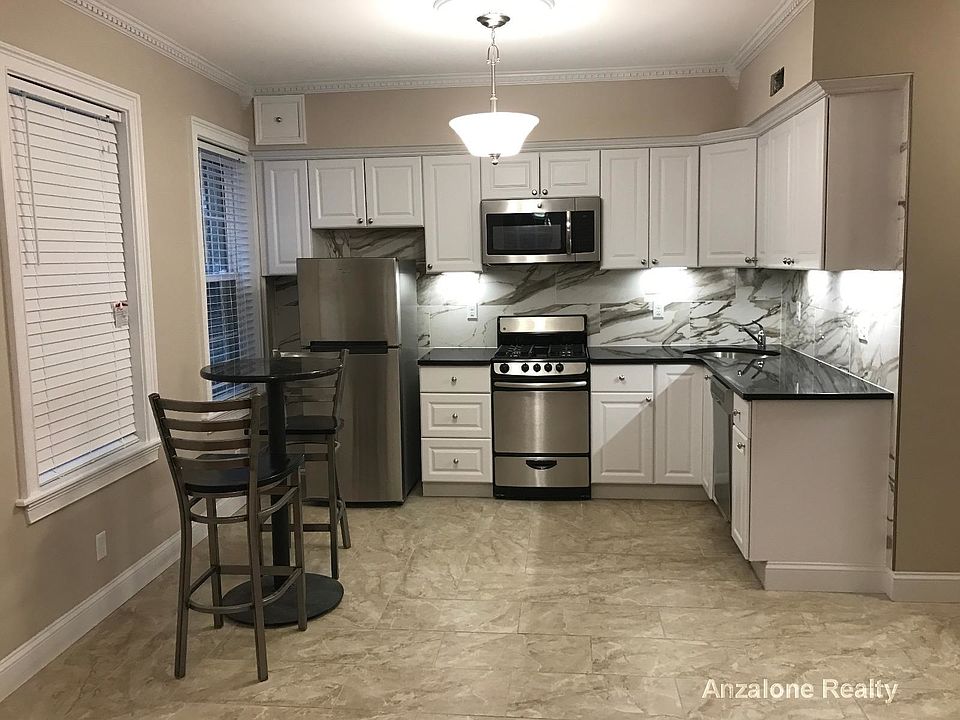 1st image of 15 Cleveland Pl