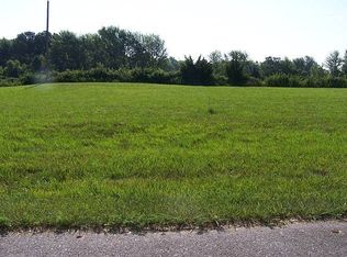 214 Orchard Dr, Gentry, AR 72734
