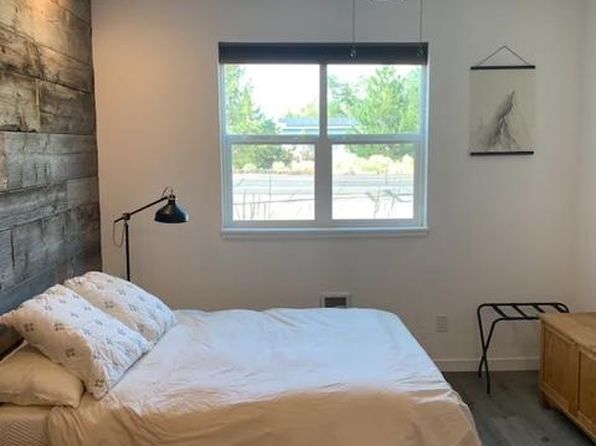 20655 Cooley Rd UNIT B