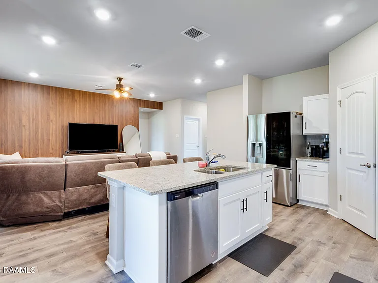 108 Harvest Hill Dr — Photo 11