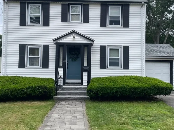 23 Hills St, Randolph, MA 02368