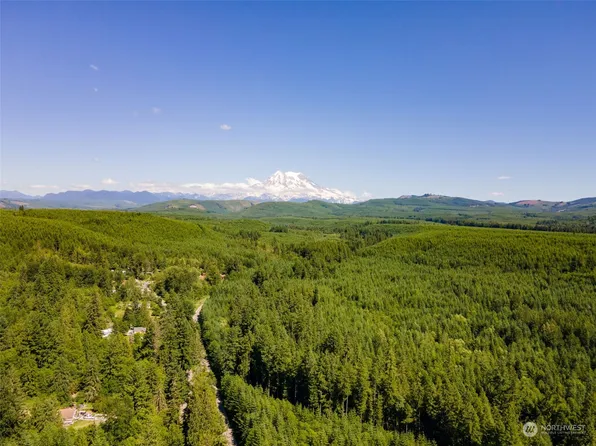 17917 Elkhorn Boulevard E, Orting, WA 98360
