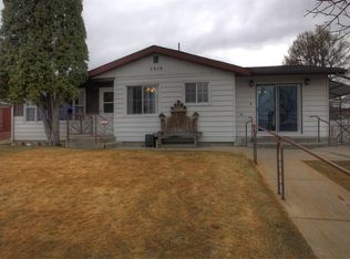 1515 Hollins Ave, Helena, MT 59601