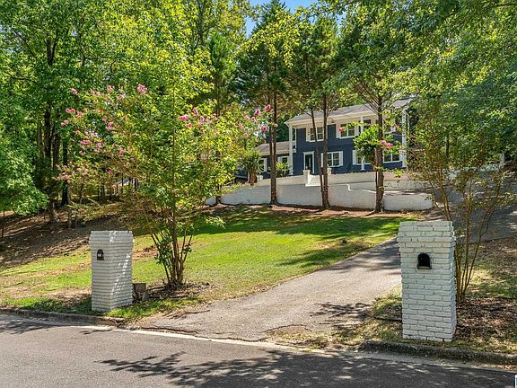 5th image of 2930 Juniper Ln