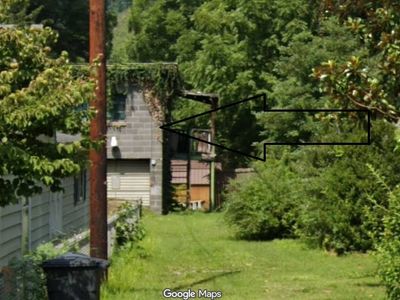 307 1/2 Ferry St, Pratt, WV, 25162