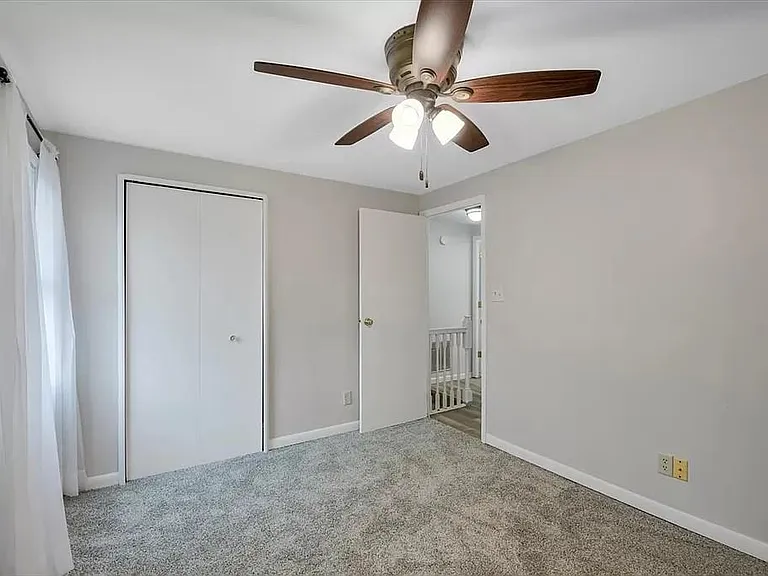 810 Centennial Dr — Photo 22