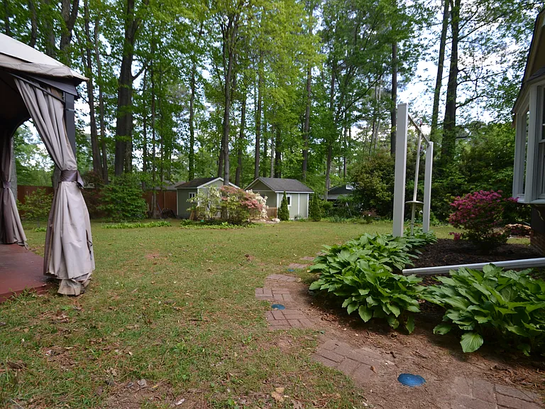 806 Kingswood Dr — Photo 39