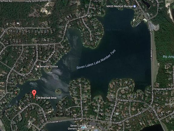 3rd image of 120 Overlook Dr
