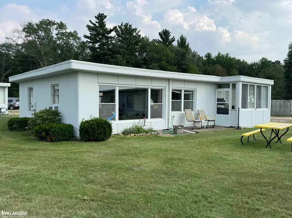 6024 Port Austin Rd #4, Caseville, MI 48725