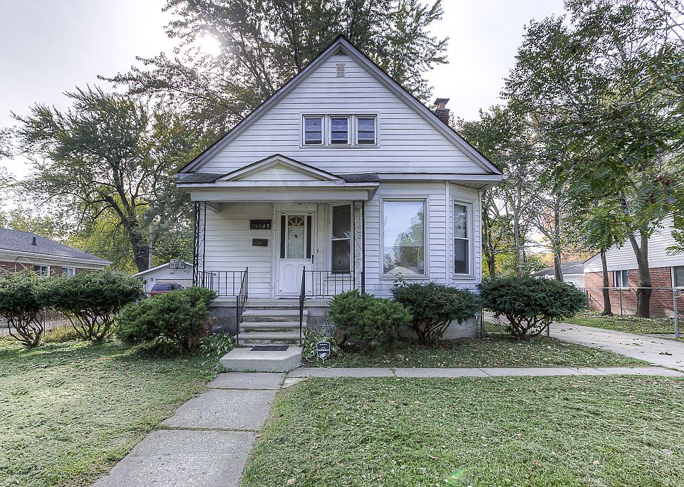1st image of 25645 Norfolk St