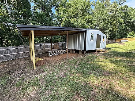 5th image of 3333 County Road 3304