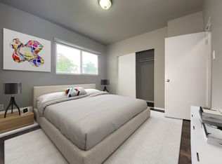 Riverside Estates, Edmonton, AB T5H 3T3