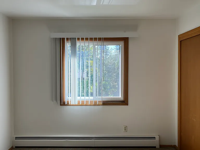 Ridge Manor Apartments — Photo 15